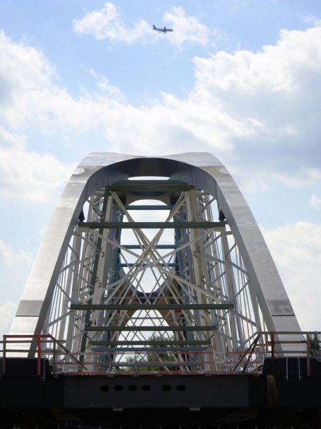 © Friedhelm Herr / BildR98 Neue Osthafenbrücke – Foto von Friedhelm Herr / BildR98